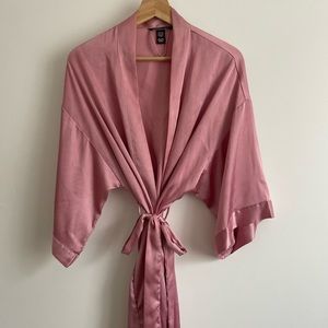 Pink VS robe